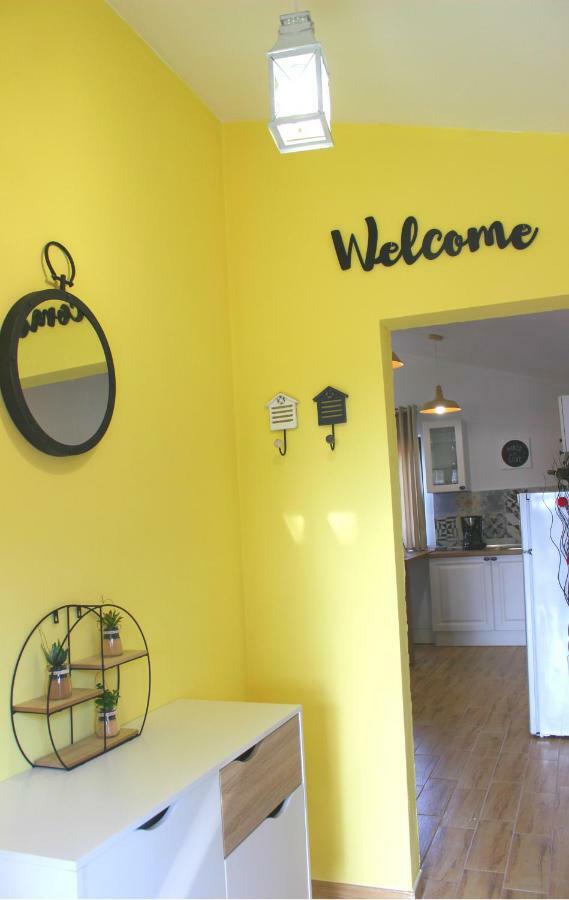 Holiday Home Deni Roc Exterior photo
